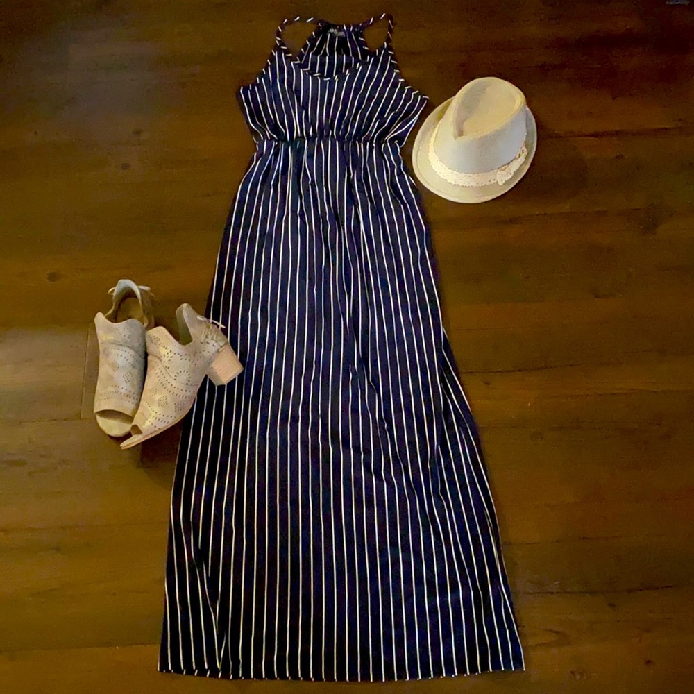 duetime maternity Maxi Dress Small